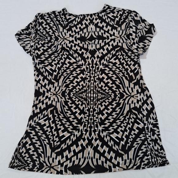 212 Collection Geometric Print, Buckle Wrap Blouse - Picture 6 of 12